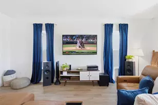 712 Reflection Lake Dr, Orlando, FL 32807 - Photo 15