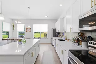 712 Reflection Lake Dr, Orlando, FL 32807 - Photo 9