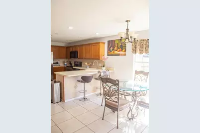 618 Berks Court, Orlando, FL 32835 - Photo 13