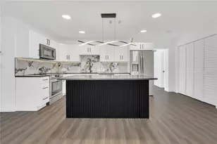 11598 Ridge Rd, Largo, FL 33778 - Photo 3