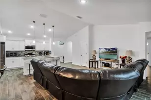 607 Bear Ct, Kissimmee, FL 34759 - Photo 11