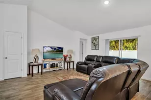 607 Bear Ct, Kissimmee, FL 34759 - Photo 7