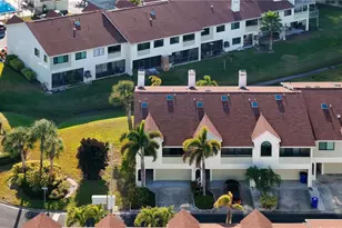 2364 Hanover Dr, Dunedin, FL 34698 - Photo 29