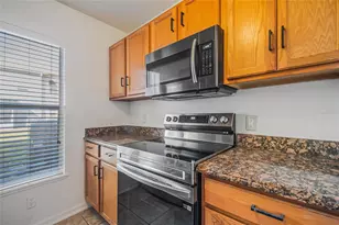 2741 Merrieweather Ln, Kissimmee, FL 34743 - Photo 11