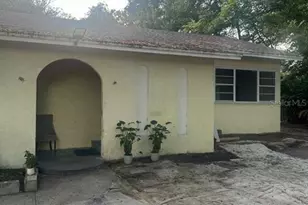 322 N Wekiwa Springs Rd, Apopka, FL 32703 - Photo 1