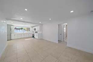 2138 Pine Terrace, Sarasota, FL 34231 - Photo 9
