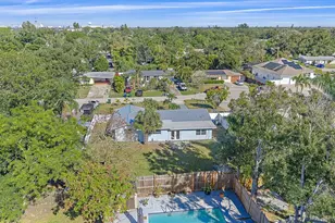 2138 Pine Terrace, Sarasota, FL 34231 - Photo 25