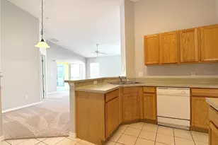 287 Sandy Ridge Dr, Davenport, FL 33896 - Photo 5