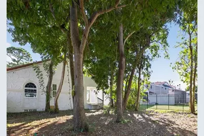 2921 La Concha Drive, Clearwater, FL 33762 - Photo 3