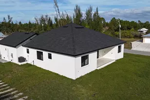 10426 Live Oak Rd, Port Charlotte, FL 33981 - Photo 7