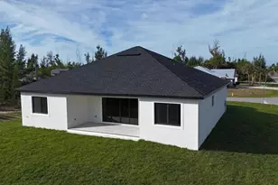 10426 Live Oak Rd, Port Charlotte, FL 33981 - Photo 9