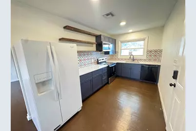 825 Poinsettia Drive, Eustis, FL 32726 - Photo 3