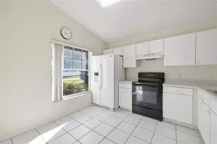 230 Indian Point Cir, Kissimmee, FL 34746 - Photo 9