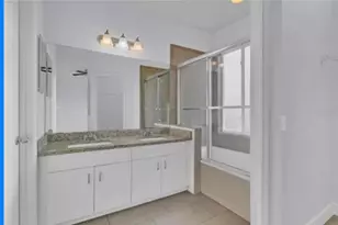 112 Ocean Bluff Dr, Kissimmee, FL 34759 - Photo 9