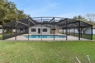 4240 N Landmark Dr, Orlando, FL 32817 - Photo 39