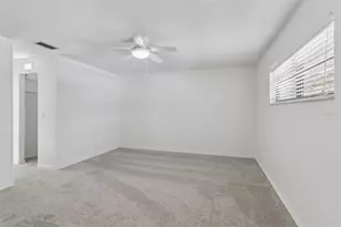 4240 N Landmark Dr, Orlando, FL 32817 - Photo 21