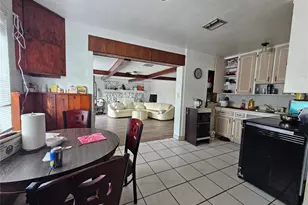 913 Emeralda Rd, Orlando, FL 32808 - Photo 11