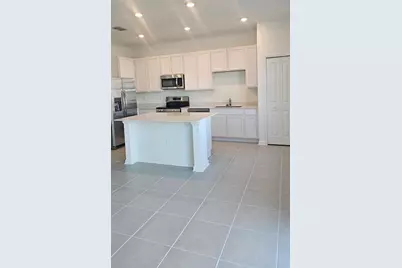 2739 Skyline Loop, Kissimmee, FL 34758 - Photo 7