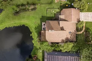 112 1st St, Tavares, FL 32778 - Photo 7