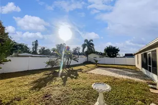 7010 Summit Cir, Winter Haven, FL 33884 - Photo 17