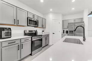 1325 Diego Ter, Winter Haven, FL 33884 - Photo 9