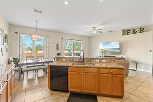 717 Strihal Loop, Oakland, FL 34787 - Photo 9