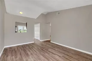 2734 Coral Reef Dr, Orlando, FL 32826 - Photo 7