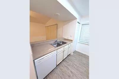 202 Riverbend Drive #201, Altamonte Springs, FL 32714 - Photo 5