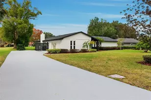 7655 Persian Ct, Orlando, FL 32819 - Photo 3