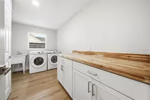 7655 Persian Ct, Orlando, FL 32819 - Photo 21