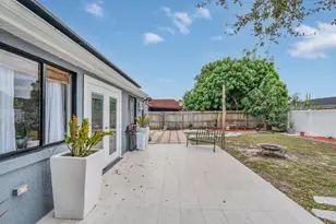 120 Campeche Ln, Kissimmee, FL 34743 - Photo 27