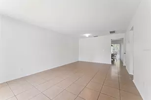 8137 Parrot Dr, Orlando, FL 32825 - Photo 9