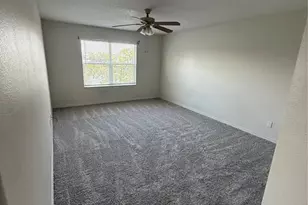 1784 Barton Towne Cir, Saint Cloud, FL 34769 - Photo 5