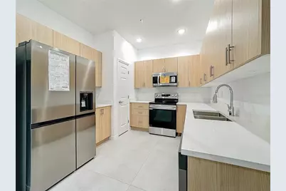 1752 Barton Towne Circle, Saint Cloud, FL 34769 - Photo 11