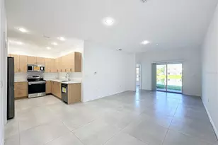 1752 Barton Towne Cir, Saint Cloud, FL 34769 - Photo 9