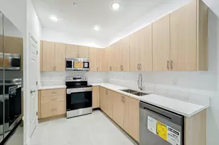 1724 Barton Towne Cir, Saint Cloud, FL 34769 - Photo 9