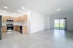 1748 Barton Towne Cir, Saint Cloud, FL 34769 - Photo 9