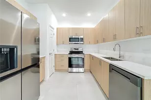 1748 Barton Towne Cir, Saint Cloud, FL 34769 - Photo 13