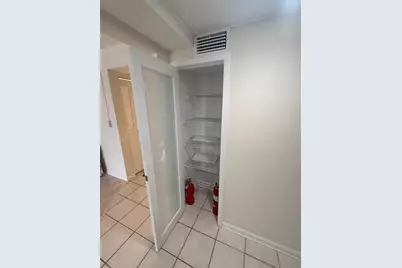 925 N Halifax Avenue #102, Daytona Beach, FL 32118 - Photo 35