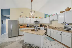 2940 Evans Dr, Kissimmee, FL 34758 - Photo 7