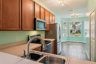 8315 Lake Amhurst Tr, Orlando, FL 32829 - Photo 17