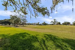 2284 Firestone Pl, Winter Haven, FL 33884 - Photo 9