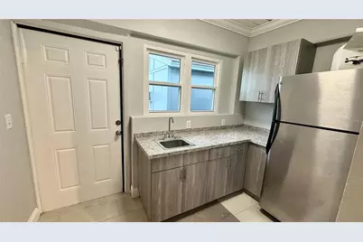 1027 Coletta Drive, Orlando, FL 32807 - Photo 3