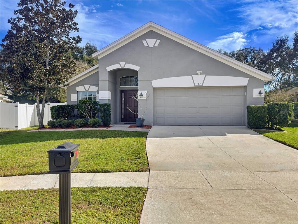 457 Mickleton Loop main architectural view