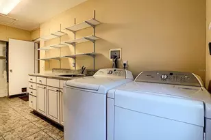 3058 Brandywine Dr, Orlando, FL 32806 - Photo 43