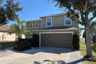 1758 Dunedin Dr, Tavares, FL 32778 - Photo 1