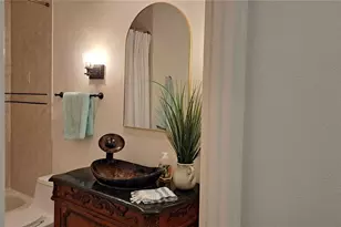 2377 Burton Ln, Sarasota, FL 34239 - Photo 19