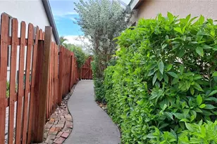 2377 Burton Ln, Sarasota, FL 34239 - Photo 45