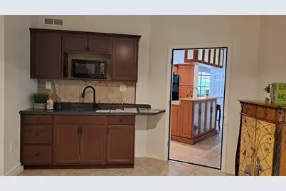 2377 Burton Lane, Sarasota, FL 34239 - Photo 17