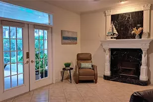 2377 Burton Ln, Sarasota, FL 34239 - Photo 17